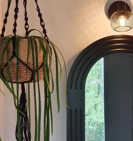 Zee&meer Bed & Breakfast 4*