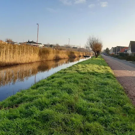 Bed & Breakfast Zee&meer 4*